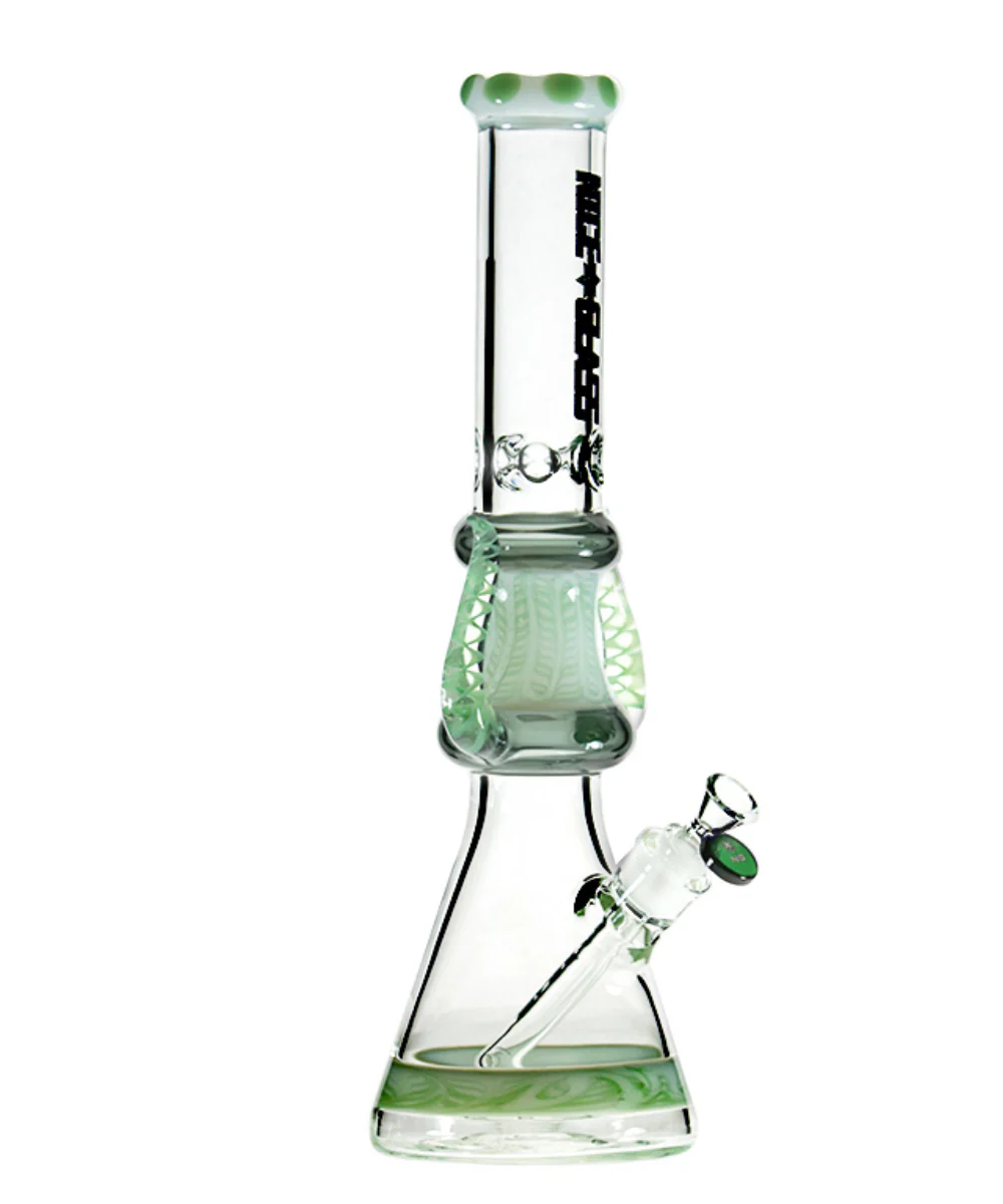 Nice Glass 17" Crowned Diablo Bong - Image 2